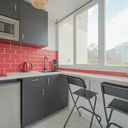 Complete 1br With Balcony Only 5 Min. On Foot To Metro By Doorman
